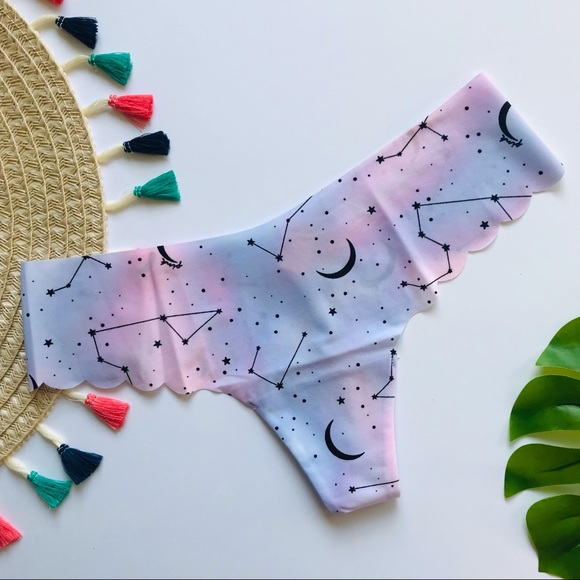 PINK Victoria's Secret Other - Victoria's Secret PINK Scallop No Show Thong Panty Pink Cloudy Constellation